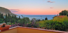 Eze flat with terrace sea view and mountain view